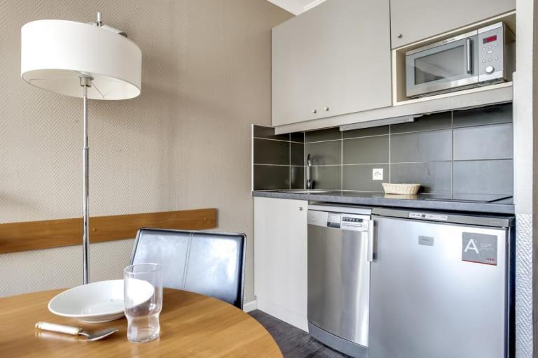 Guestready - Studio Cosy Pres Du Metro Issy-les-Moulineaux Ngoại thất bức ảnh